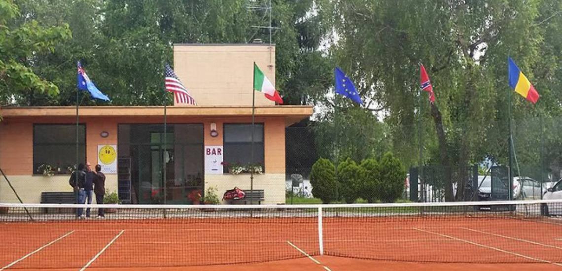 I campi da tennis, Viale Ungheria - Angera