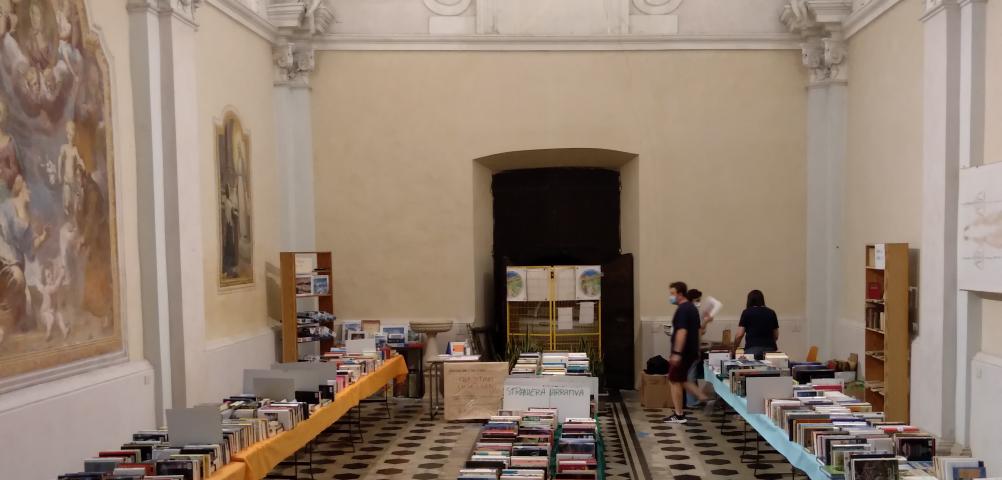 Chiesa Sant'Alessandro mercatino del libro usato