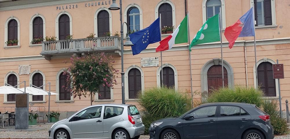 Municipio Angera